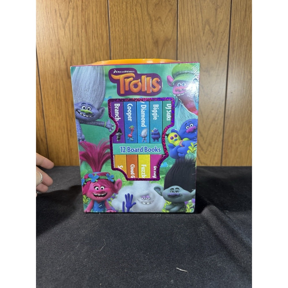 TROLLS‎ -12 board book box
